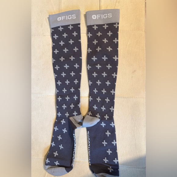 FIGS Compression socks - Picture 2 of 5